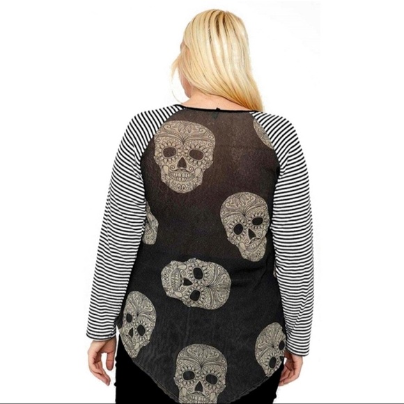 Black and Taupe Plus Size Sugar Skull Tops - Picture 4 of 5